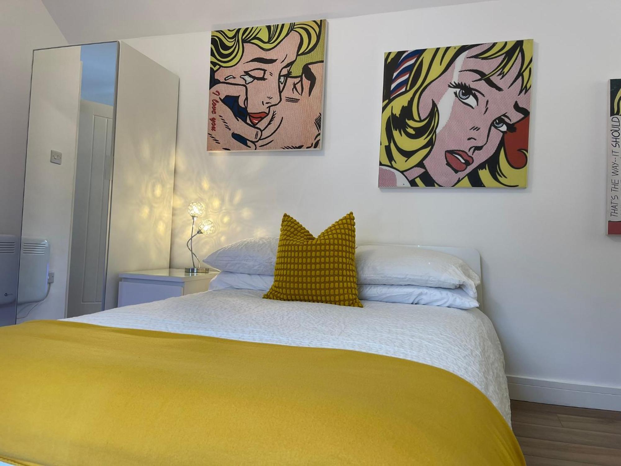 Vibrant Apartments Close To City Centre Кардифф Экстерьер фото